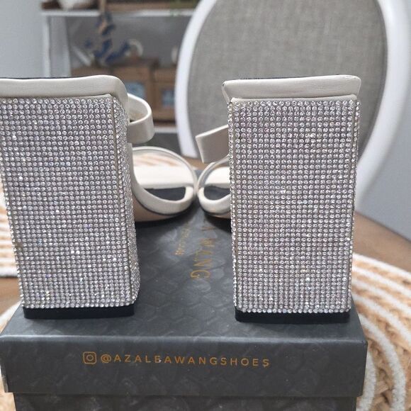 Azalea Wang Dallas Rhinestone Heel, In Bone, NIB - Picture 5 of 6